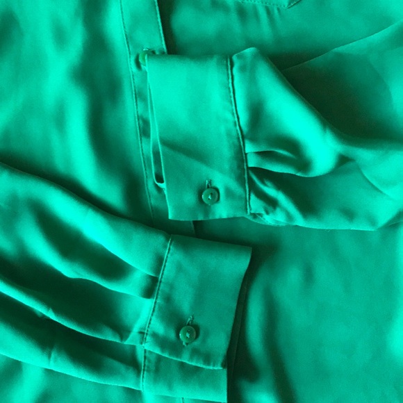 3/$15 NWOT The Limited green button down shirt - Picture 6 of 8